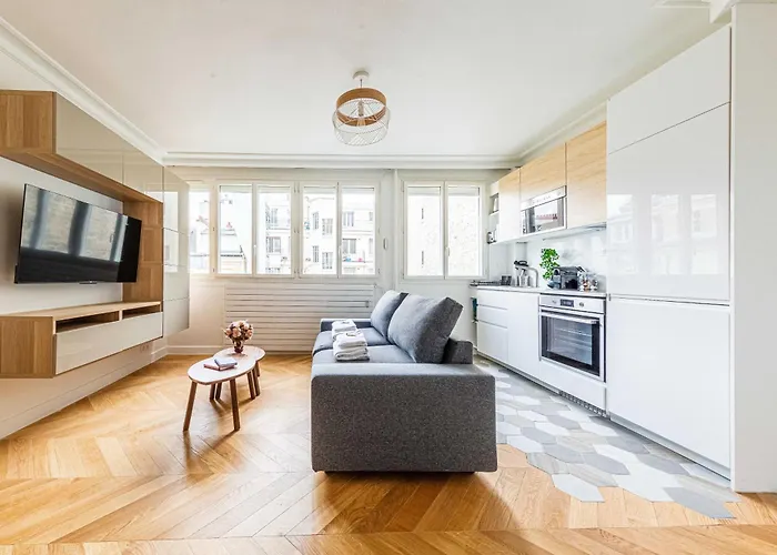 Superb Trocadero Eiffel Tower Apartment